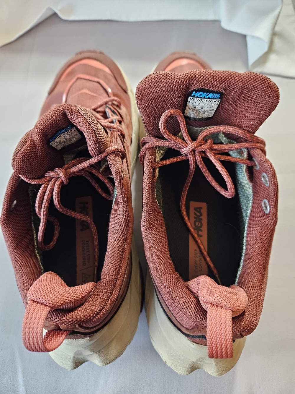 Hoka Goretex Men's Rust/Burgundy Trail Sneakers Size 8.5B Perfect For Outdoors - Picture 6 of 7
